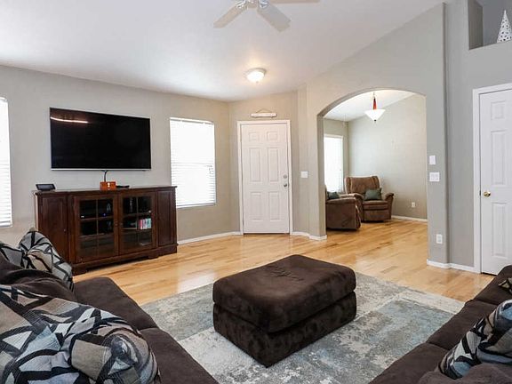 4th image of 7957 W Sacramento Hill Dr