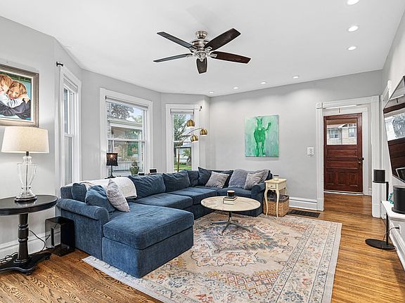 4th image of 3437 Kenilworth Ave