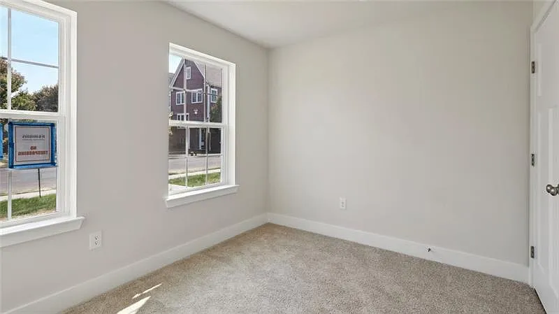 3 bed, 3.5 bath, $3,000 — Photo 4