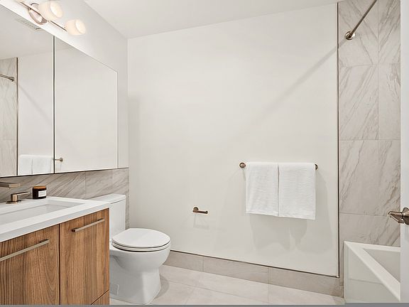 4th image of 23-15 44th Dr #31F