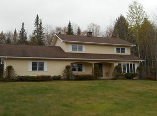 5 Buckley Ave, Lincoln, ME 04457