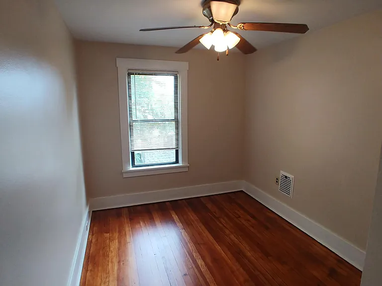3237 Bookman Ave — Photo 14