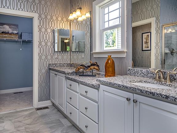 Owners Bath