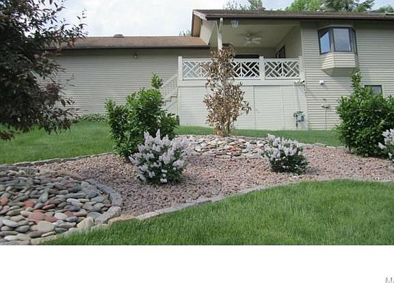 Lush landscaping...