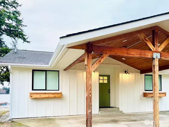 4217 Peninsula Road, Stanwood, WA 98292