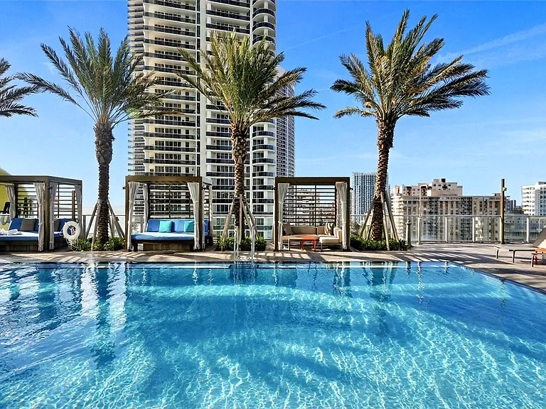 4111 S Ocean Dr #ID1227415P — Photo 32