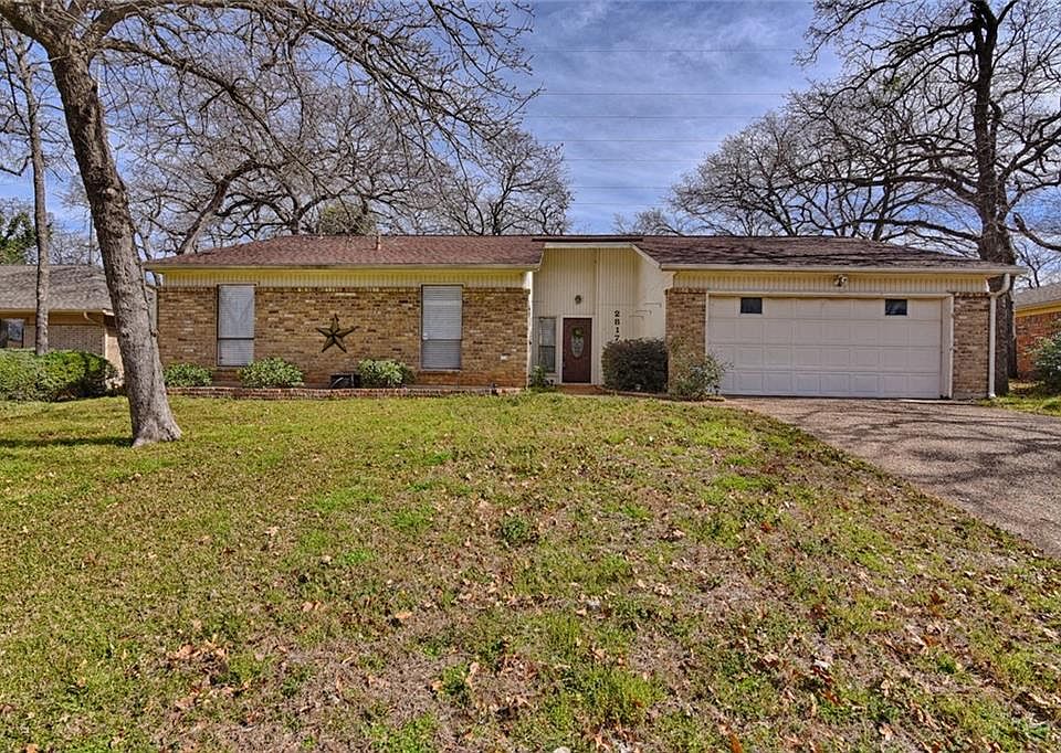 1st image of 2817 Hedgeway Dr