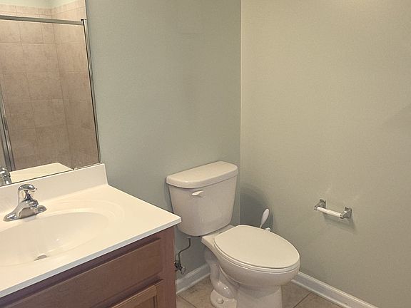 5th image of 10 Iris Ln #10
