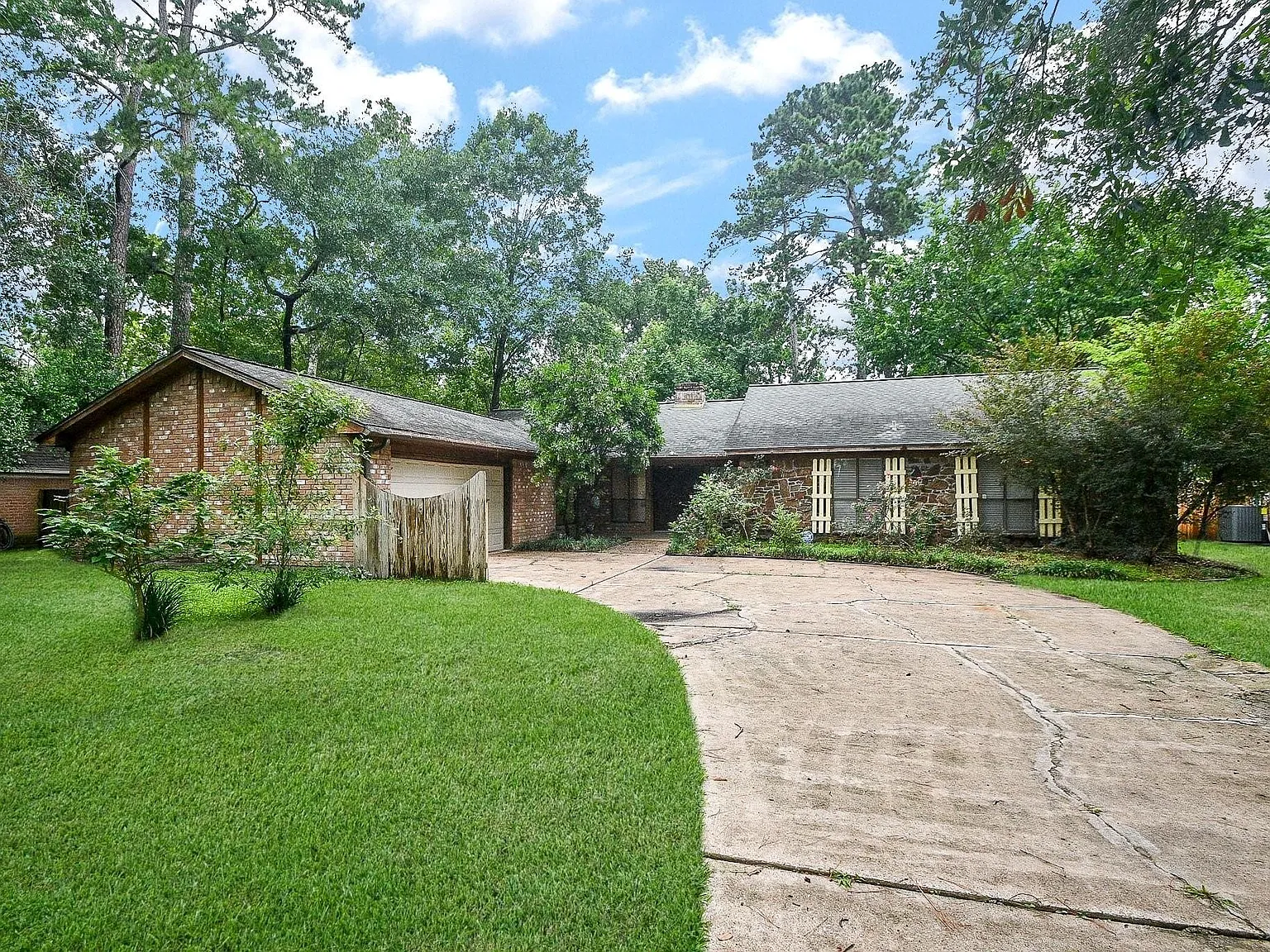 3 bed, 2.0 bath, 2182 sqft, $2,700 — Photo 3