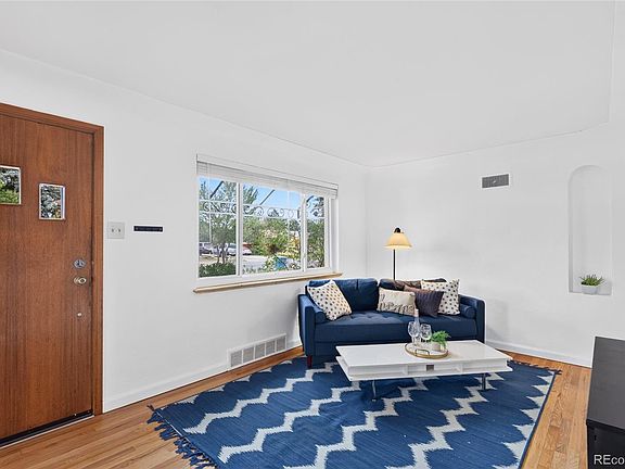 4th image of 4070 Pierce Street