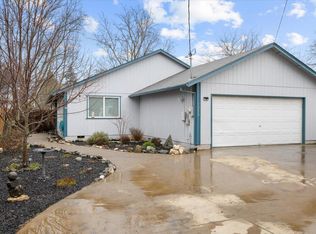 1312 Thomas Rd, Medford, OR 97501