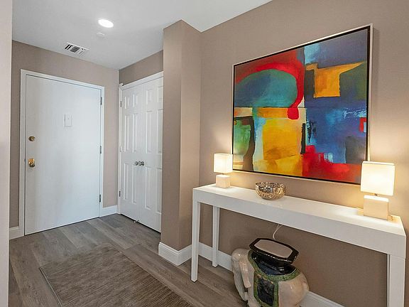 4th image of 170 Schofield St #1-B