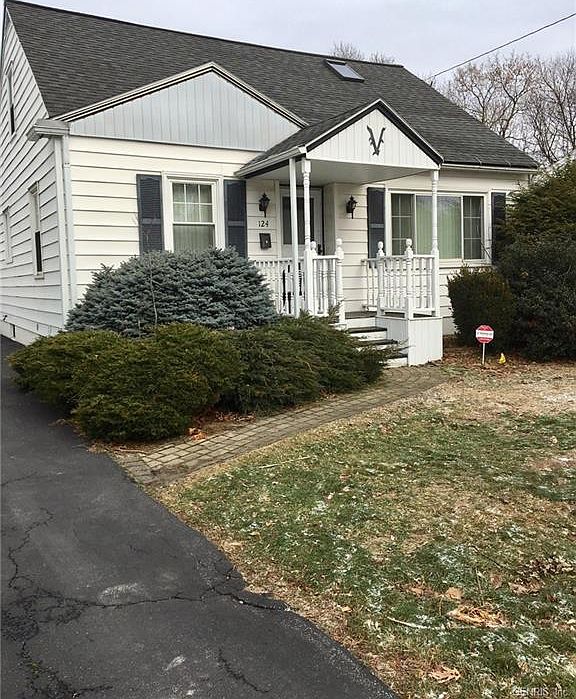 1st image of 124 Feigel Ave