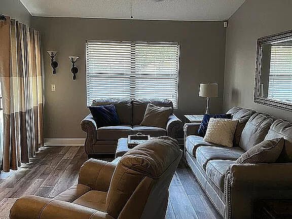 4th image of 8315 WESTOVER Court