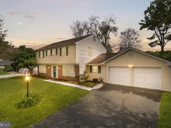 4201 Marble Ln, Fairfax, VA 22033