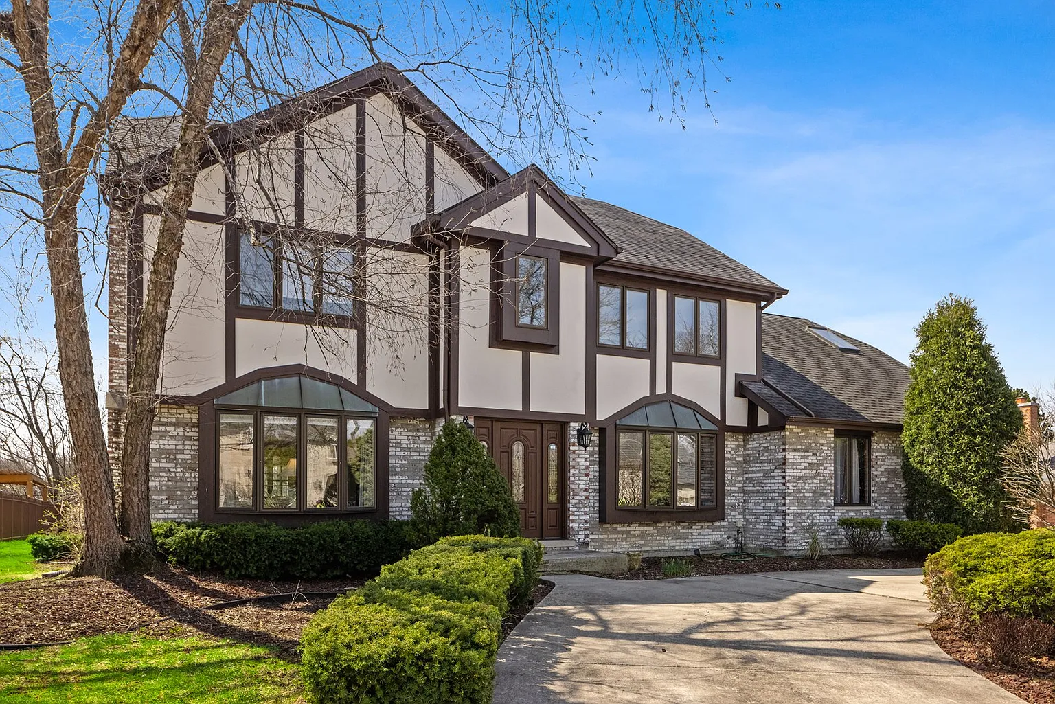 177 Saddle Brook Dr photo 1