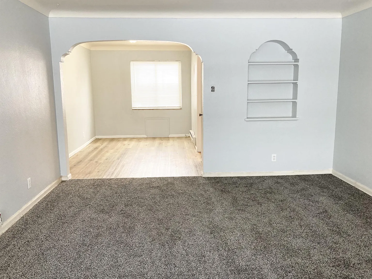 1372 North Cove Boulevard - 2 — Photo 2