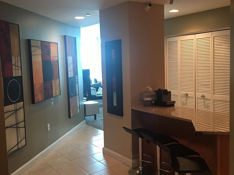 1st image of 901 N Penn St #1202