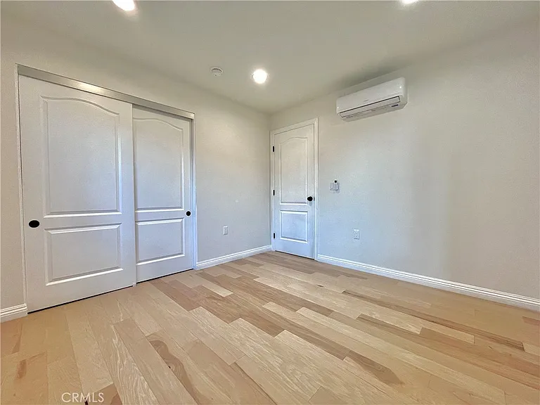938 E Sandra Ave #B — Photo 6