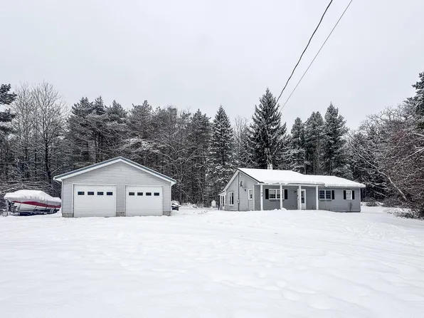 607 Calkins Rd, Peru, NY 12972
