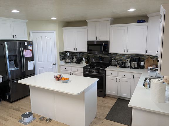5th image of 4592 W Black Powder Dr