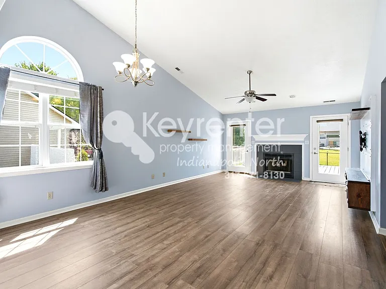 13847 Waycross Dr — Photo 6