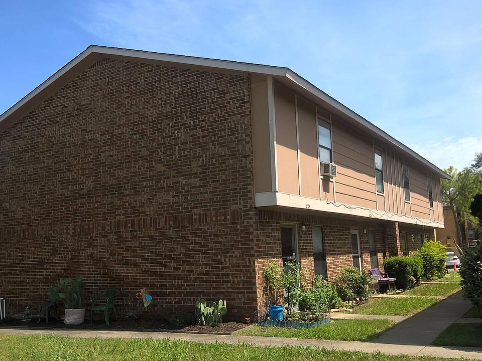 1st image of 630 Wolftrap Dr