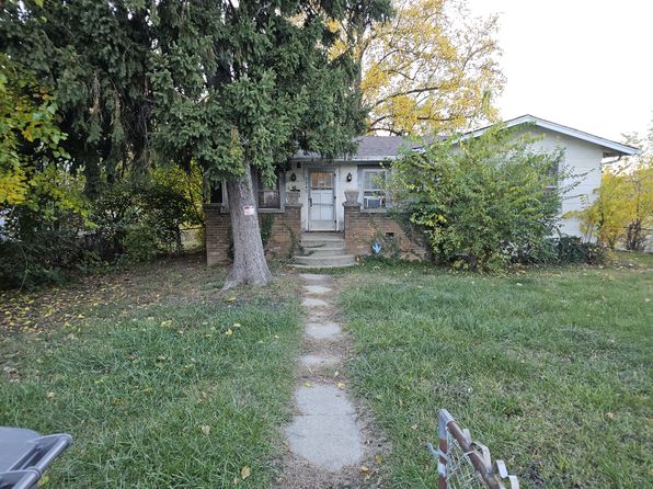 2240 N Arlington Ave