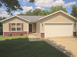 2716 S Pinehurst Dr, Bloomington, IN 47403