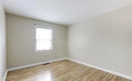7740 Tiverton Dr — Photo 18