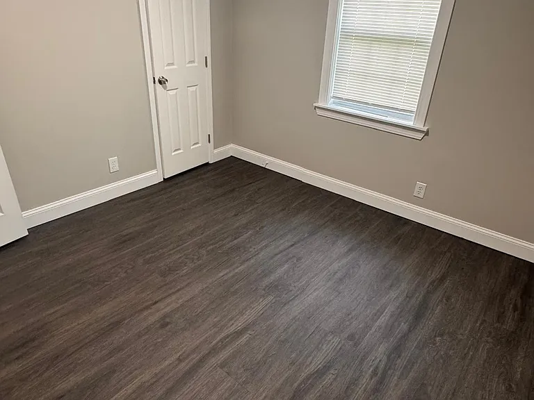 77 Charlotte Dr — Photo 5