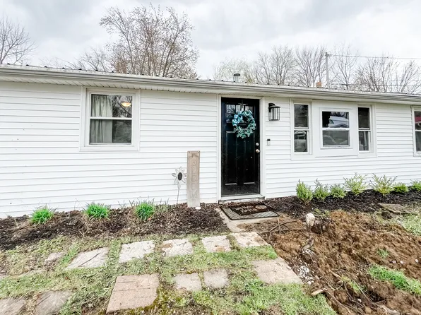 1610 Edgewood Dr, Crawfordsville, IN 47933