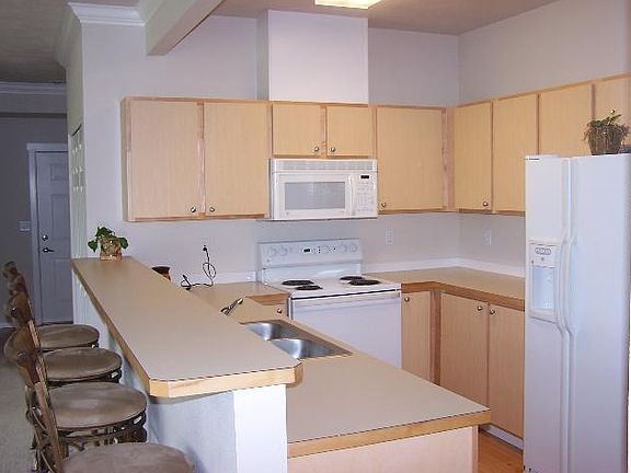 2nd image of 22855 E Country Vista Dr Unit 515