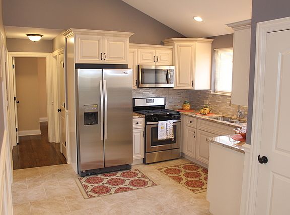4th image of 4822 S Leclaire Ave