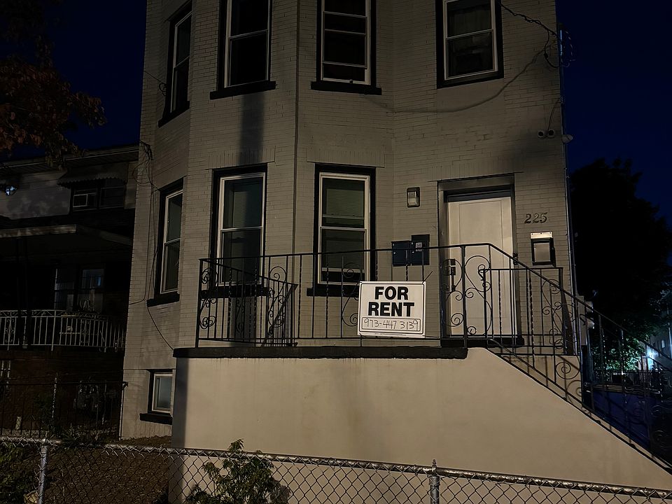 1st image of 225 E 23rd St #1