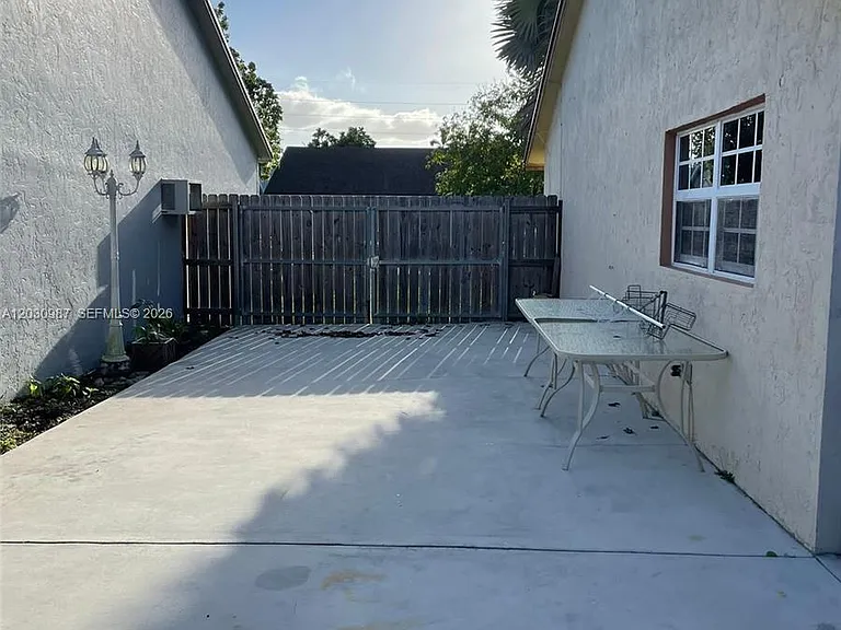 13413 SW 116th Ct — Photo 15
