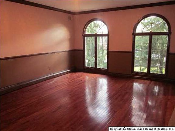 4th image of 17 Keppel Ave