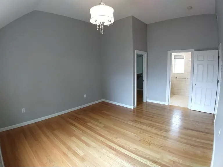 176 Charles St — Photo 21