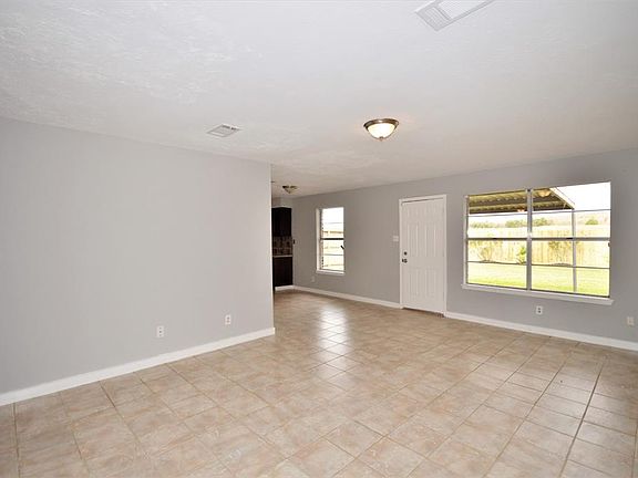 4th image of 4211 Bermuda Dr