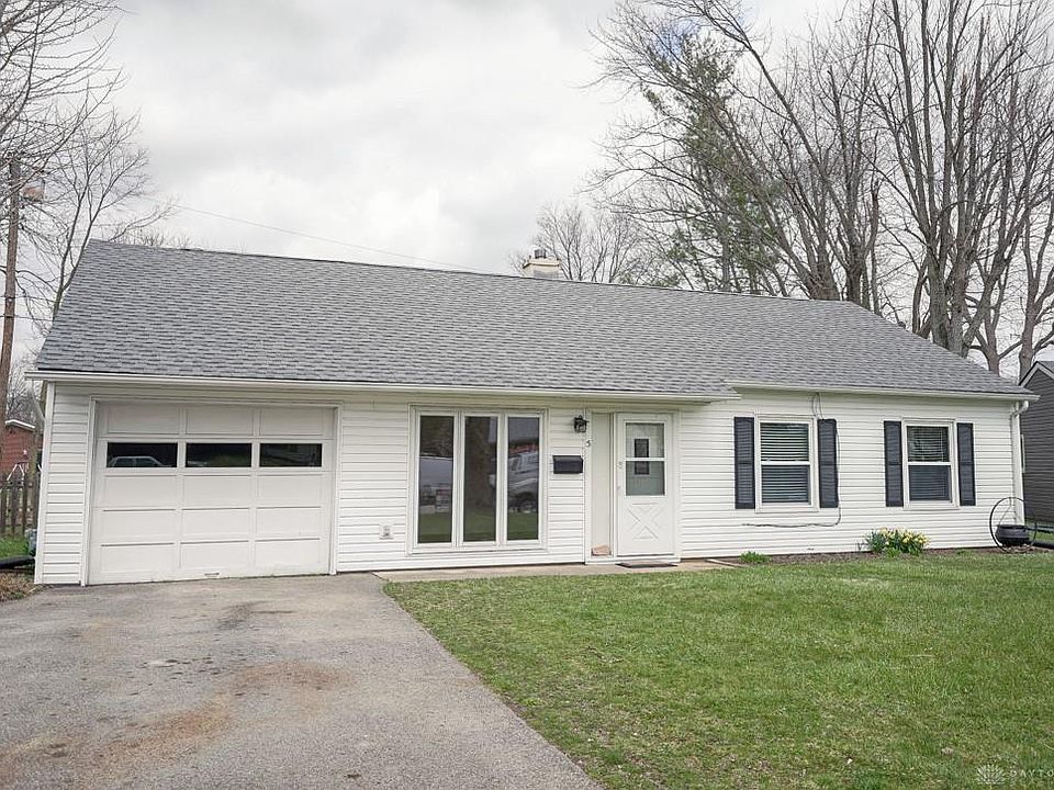 1st image of 5 Meadowbrook Ct