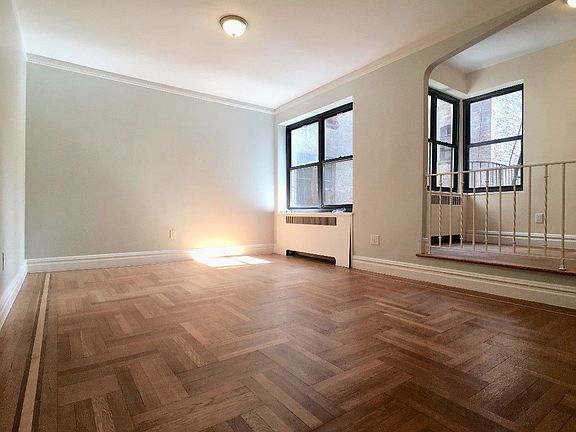 5th image of 567 Fort Washington Ave APT 2E