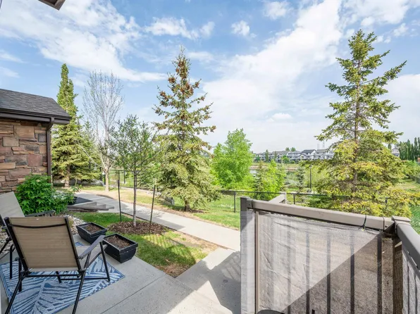 604 62nd St SW #40, Edmonton, AB T6X 0K4