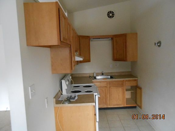 4th image of 7 Warfel Dr