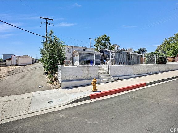3rd image of 16853 Forrest Ave