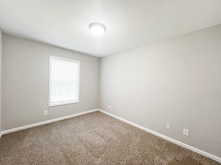 1731 Thistlewood Dr #A — Photo 14