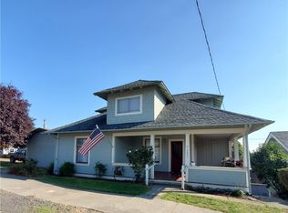 381 Fir St, Kalama, WA 98625