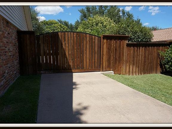 3rd image of 4254 Cadiz Dr