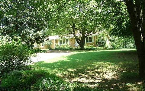 1st image of 186 Lois Parks Dr