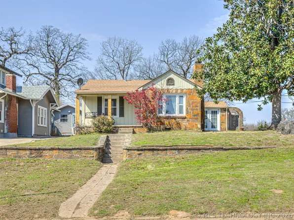 1024 N Main St, Sand Springs, OK 74063