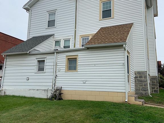 2nd image of 726 Collenbrook Ave
